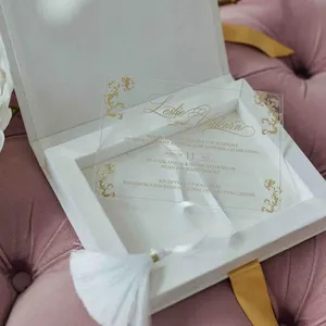 लक्जरी उपहार बॉक्स अनुकूलित क्रीम सफेद मखमली बॉक्स और शादी के निमंत्रण कार्ड ऐक्रेलिक शादी का निमंत्रण