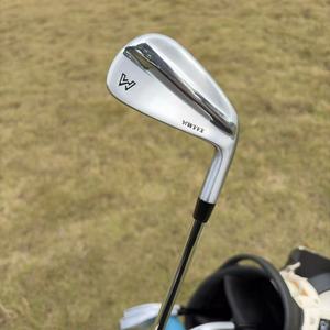 Producto en Oferta para Diestros # Juego <span class=keywords><strong>de</strong></span> 4 <span class=keywords><strong>Hierros</strong></span> <span class=keywords><strong>de</strong></span> <span class=keywords><strong>Golf</strong></span> Forjados con Varilla <span class=keywords><strong>de</strong></span> Acero Inoxidable, Flex S, Revestimiento PVD, Empuñadura <span class=keywords><strong>de</strong></span> Goma Impermeable - Product Image 1