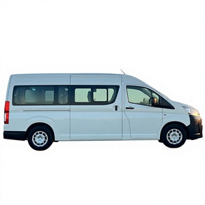 Autobús Hiace 2021, 3.5L Gasolina, Transmisión Manual, Volante a la Izquierda, EURO 5, 11-20 Asientos, Más de 130 km/h - Product Image 1