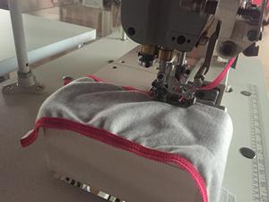 QS-500-05EST Energy Saving Flat Bed High Speed Elastic Interlock Industrial <b>Sewing</b> Machine - Product Image 4