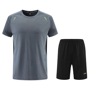 2025 ensemble de vêtements de sport de football à séchage rapide pour hommes maillots de football personnalisés avec uniformes de coupe automatisés - Product Image 2