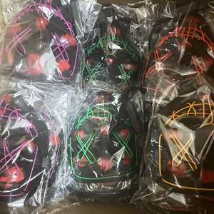 Luckykoo Spot Wholesale El Horror Led Máscara facial Halloween PVC Luz fría Led <span class=keywords><strong>Joker</strong></span> Máscara en forma de V Máscara LED para fiesta de disfraces - Product Image 6