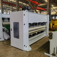 Machine de poinçonnage à grande vitesse pour feutres, couvertures et géotextiles non tissés