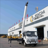 Truk ISUZU 4X2 dengan Crane Terpasang 5Ton 8Ton 10Ton Hydraulic Telescopic Boom Crane di Rusia