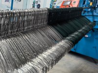 Machine de formage de cintres métalliques populaires pour chemises à prix compétitif