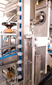 Doypack Horizontale Form-Füll-Siegel-Maschine (HFFS) für Beutel mit Eckausguss oder Oberausguss, Walking-Beam-Beutelverpackungsmaschinen - Product Image 2