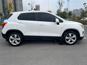 <span class=keywords><strong>Chevrolet</strong></span> <span class=keywords><strong>Trax</strong></span> 2014 1.4T Automatico 2WD Comfort SUV 5 Porte 5 Posti Cambio a 6 Velocità a Benzina per Famiglia e Pendolarismo Quotidiano - Product Image 3
