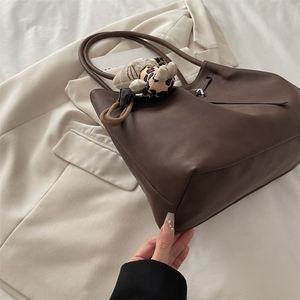 Korean Fashion Shoulder Bag Simple and Large Capacity Niche Design Tote Bag Cross Body Women's Handbag - Product Image 5