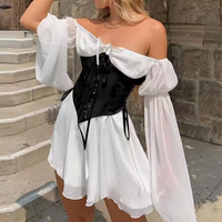 Robe mini d'été sexy à épaules dénudées, manches longues bouffantes, volants, corset à baleines et taille cintrée, personnalisation OEM prise en charge