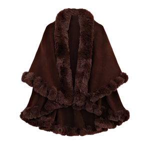 Châle pour femme Poncho en tricot uni pour femme avec construction à double couche et bordure en fourrure pelucheuse - Product Image 6