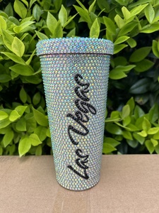 Mujeres 17oz Bling Diamond Red Heart Rhinestone Tumblers Día de San Valentín Glitter Rhinestone Heart Cups para regalos - Product Image 3