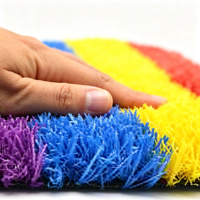 Gazon artificiel multicolore pour piste de course, surface de terrain, résistant aux intempéries, faible entretien, herbe synthétique
