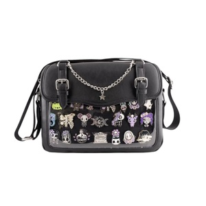 Sac bandoulière Ita Bag personnalisé style gothique punk avec insert amovible pour l'affichage de badges - Product Image 1
