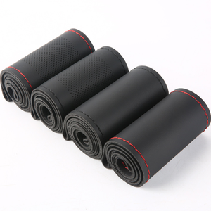 Housse de <span class=keywords><strong>volant</strong></span> de voiture universelle en cuir artificiel cousue à la main Housse de <span class=keywords><strong>volant</strong></span> cousue à la main 38cm - Product Image 1