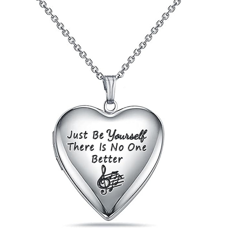 Notas de Steel Taylors1