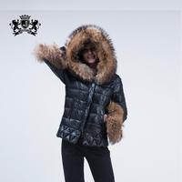 Janefur Fur nouveau style de veste à col et manchette en fourrure de raton laveur véritable manteau en duvet pour femmes avec capuche