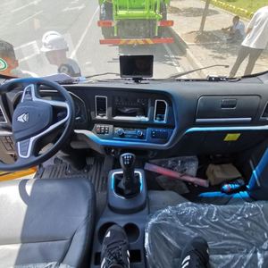 Camión Sinotruk de 5 Toneladas con Grúa Montada para Instalación de Vallas Publicitarias y Rescate en Campo, Personalizable Bajo Demanda - Product Image 5