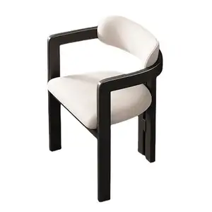2024 YOUTAI popüler katı ahşap nordic lüks üçgen tasarım yumuşak çanta ile yemek odası mobilyası sandalyeler