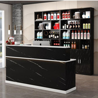 Comptoir d'accueil en bois personnalisé simple, idéal pour hall d'hôtel, bureau, restaurant, bâtiment commercial moderne.