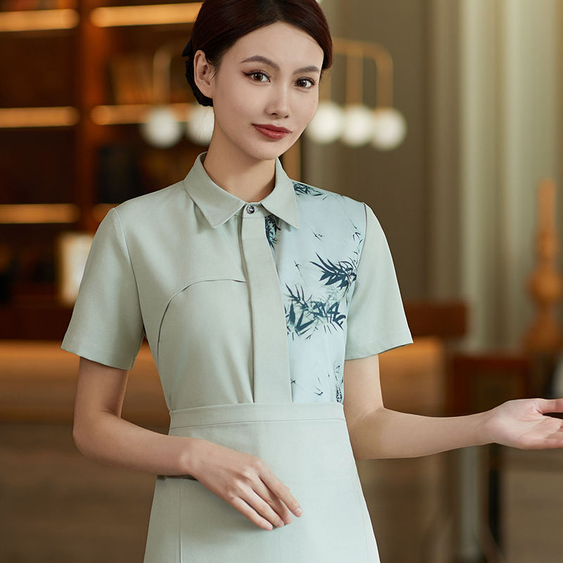 สีเขียวถั่ว