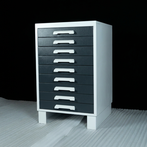 Chariot d'atelier mobile industriel avec 9 tiroirs, plan de travail robuste, verrouillable et personnalisable pour l'organisation de l'atelier - Product Image 1