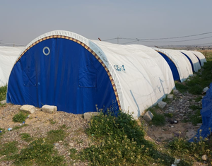 Abri de secours tunnel en PVC demi-circulaire toutes saisons avec isolation de haute qualité et couche en aluminium - Product Image 5