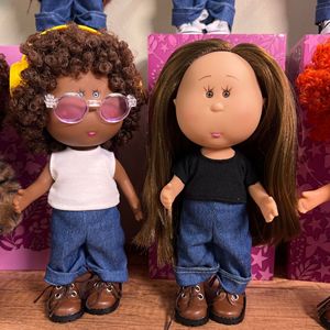 Novedad al por Mayor: Muñeca Española de 24 cm, Ropa de Muñeca Mia, Muñeca de Vinilo de Peluche para Vestir con Zapatos en Stock - Product Image 1