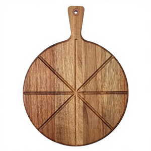 Planche à découper pour pizza Lumina en bois d'acacia écologique, 14 pouces, avec rainures intégrées pour les portions, réversible, lavage à la main uniquement, sans danger pour les aliments - Product Image 1