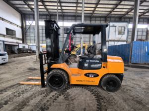 รถยก FD30ของโตโยต้ามือสอง FD30โตโยต้ามือสองประสิทธิภาพสูงและสภาพการทำงานที่ดีเยี่ยม - Product Image 6