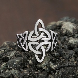 Anillo de nudo celta de acero inoxidable yunnique, joyería unisex para uso diario JZ0044-B - Product Image 2