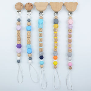 Mordedor <span class=keywords><strong>de</strong></span> silicona masticable para bebé, soporte <span class=keywords><strong>de</strong></span> cuentas <span class=keywords><strong>de</strong></span> felpa <span class=keywords><strong>de</strong></span> madera para <span class=keywords><strong>chupete</strong></span> con alfabeto, cadena con Clip - Product Image 1