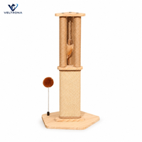 Multifunktionaler Katzen-Kratzbaum mit Sisalsäulen und Federspielzeug Holz-Kletterturm für Hauskatzen