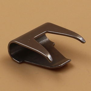 Nhà máy tùy chỉnh kim loại dập lá nhỏ mùa xuân liên hệ với thép phẳng mùa xuân Clip LED Đèn sửa chữa Clip dây nịt clip kẹp - Product Image 5