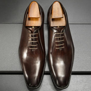 Zapatos Oxford de Vestir Hechos a Mano Personalizados con Cordones Sólidos, Cerrados en la Parte Superior, Zapatos de Hombre de Caña Alta - Product Image 1