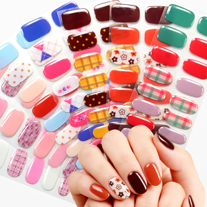 16 autocollants/kit <span class=keywords><strong>pour</strong></span> ongles en gel semi-durci, motif à carreaux rouge et vert, couverture complète, couleur unie, autocollants en gel UV, patchs de <span class=keywords><strong>manucure</strong></span> DIY - Product Image 1