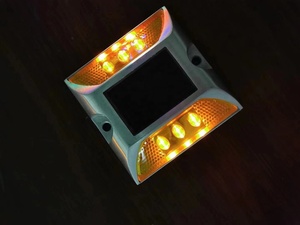 New Driveway Marker Reflector Road Spike Solar Led Flash Road <strong>Studs</strong> - Product Image 3