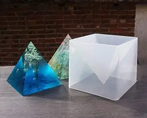 10460 DIY Epoxty Resin 15センチメートルLarge Silicone Pyramid Mold