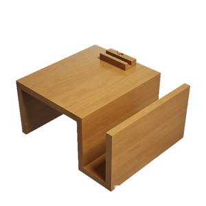 Bandeja de madera para reposabrazos de sofá con soporte para teléfono y almacenamiento de libros para uso en la sala de estar - Product Image 5