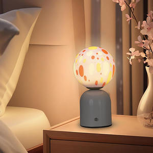 Nueva lámpara de escritorio con carga USB, adornos de escritorio, decoración de habitación para niños, luz nocturna, regalo de cumpleaños de Navidad - Product Image 6