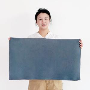 ผ้าเช็ดหน้าสำหรับเล่นกีฬา ราคาโรงงาน คุณภาพดี ขนาด 26.5 x 16 นิ้ว รับสั่งทำ สีเทอร์ควอยซ์/เทล ผ้าเช็ดมือโยคะแบบหนังกลับ <span class=keywords><strong>Manduka</strong></span>  พร้อมสกรีนโลโก้ - Product Image 4