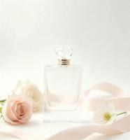 Flacon de parfum rectangulaire en verre haut de gamme de luxe avec base lourde, rechargeable, pour cosmétiques, personnalisation OEM pour marques de parfum