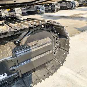 Nouvelle pelle hydraulique sur chenilles SANY SY135C, haute efficacité, taille moyenne, pour les projets de construction routière - Product Image 4