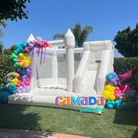 Château sautant extérieur et intérieur Maison gonflable blanche Maison gonflable avec toboggan et fosse à balles pour la location de fêtes