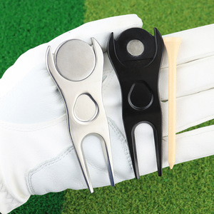 Herramienta para Césped de Golf, Marcador de Pelota Magnético Plateado Verde, Horquilla Duradera de Aleación de Zinc para Reparación de Campos de Golf - Product Image 1
