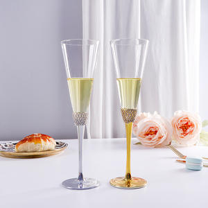 Vente en gros de 2 flûtes à champagne en verre <span class=keywords><strong>cristal</strong></span> personnalisées pour mariage - Product Image 5