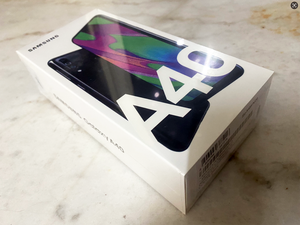 Boîte en gros scellée pour le téléphone d'origine <span class=keywords><strong>Samsung</strong></span> <span class=keywords><strong>Galaxy</strong></span> <span class=keywords><strong>A40</strong></span> A405FN/DS 5.9 pouces Octa Core 4 Go de RAM 64 Go de ROM 16MP 4G LTE 5 pièces - Product Image 2