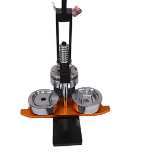 Machine à boutons manuelle 68*58mm - Product Image 1