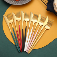 Ensemble de 30 couverts élégants en acier inoxydable finition miroir avec boîte cadeau pour restaurant, mariage, dîner