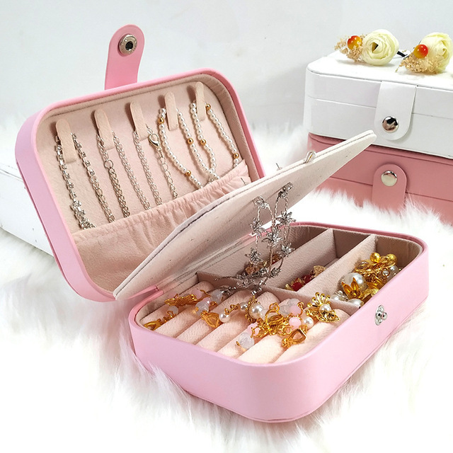 Round portable jewelry box, leather princess-style stud earrings, , necklace ring, storage