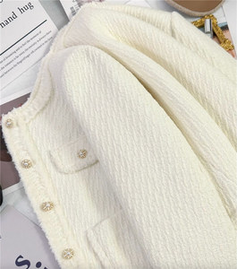 High Quality Ladies <strong>Tweed</strong> <strong>Jackets</strong> Casual <strong>White</strong> Duck Down Lined Outfit Luxury Elegant Winter Woolen Short Blazer Coats for Women - Product Image 5